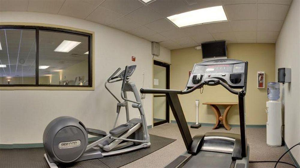 Holiday Inn Express Hotel And Suites Saint Robert By Ihg Dış mekan fotoğraf
