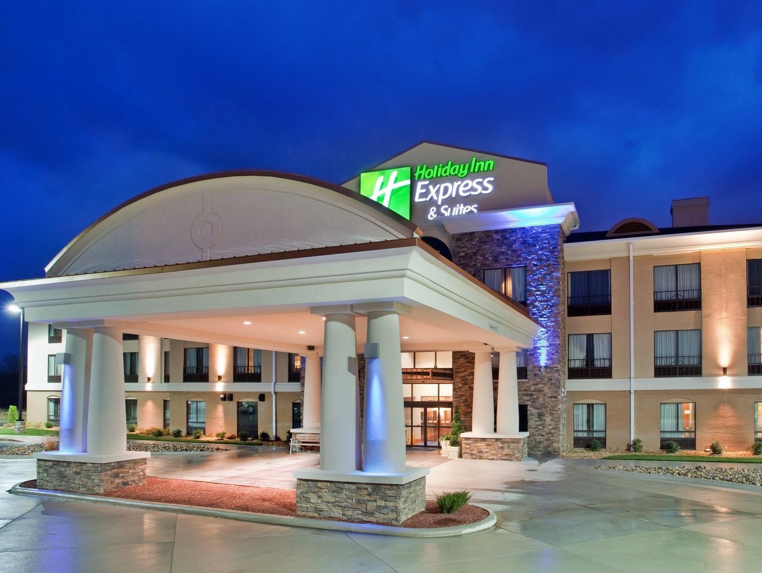 Holiday Inn Express Hotel And Suites Saint Robert By Ihg Dış mekan fotoğraf