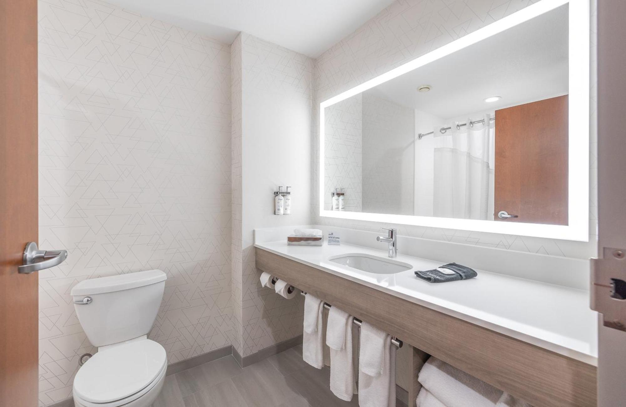 Holiday Inn Express Hotel And Suites Saint Robert By Ihg Dış mekan fotoğraf