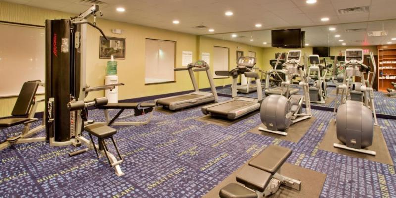 Holiday Inn Express Hotel And Suites Saint Robert By Ihg Dış mekan fotoğraf